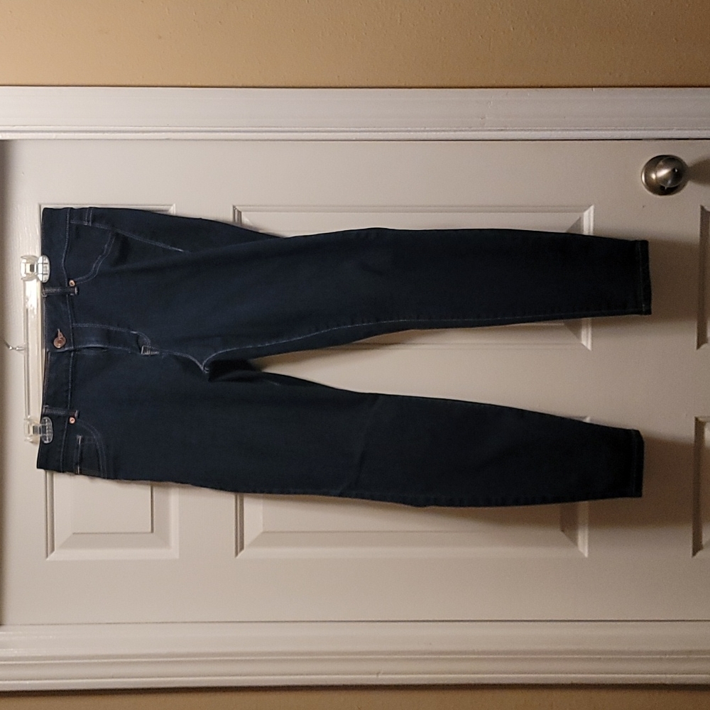 Cute stretchy blue jeans